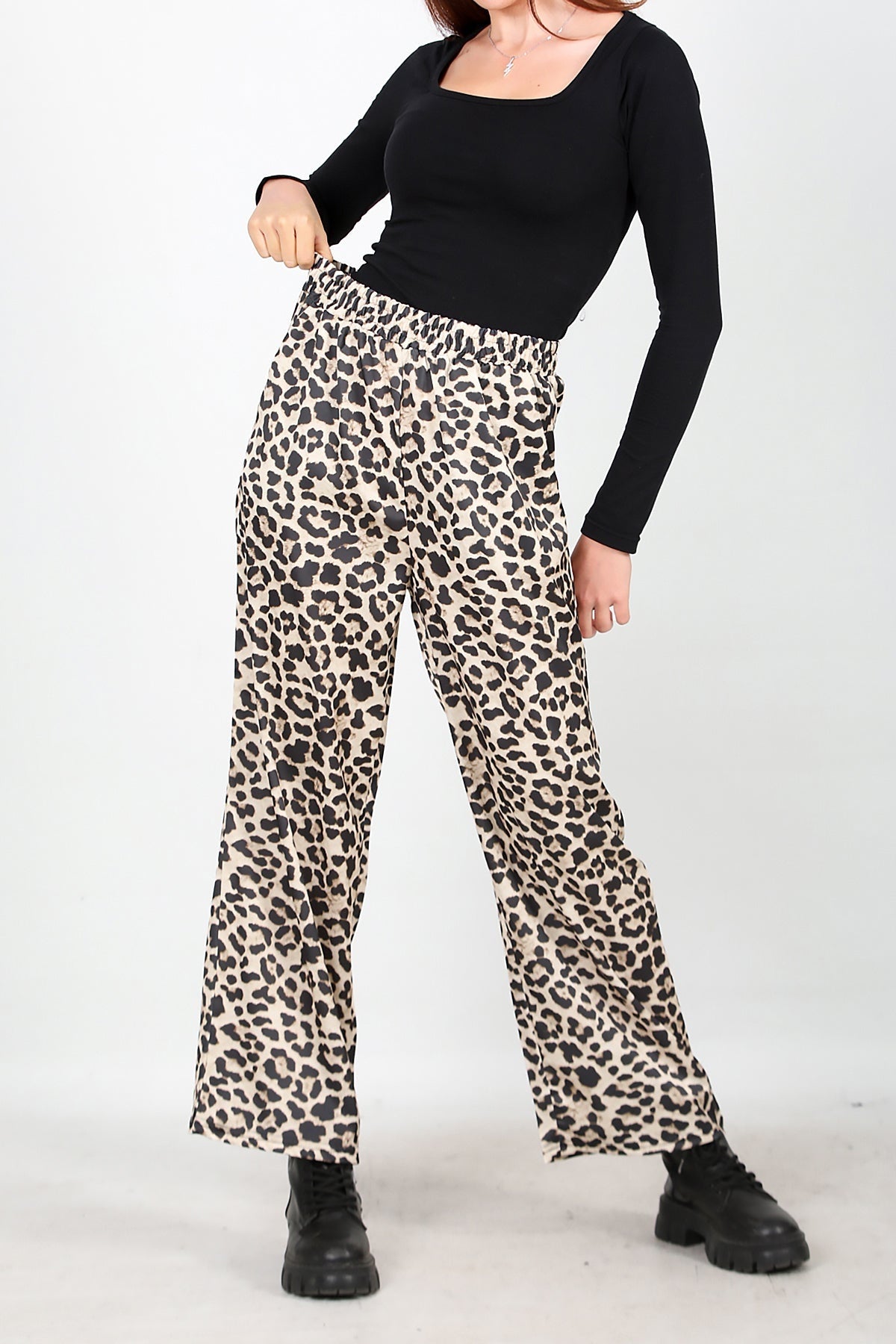Kadın Leoparlı Pantolon Bej - Arka Görünüm