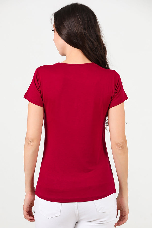 Kadın V Yaka T-Shirt Bordo - Yakın Çekim Detay