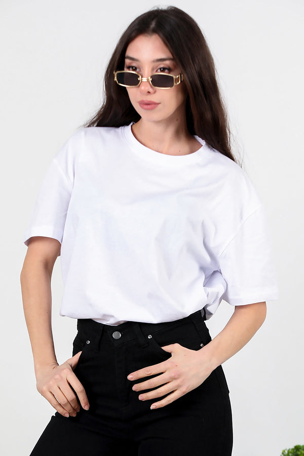 Kadın Yan Yırtmaçlı Bisiklet Yaka Oversize Tshirt Ekru - Yandan Görünüm
