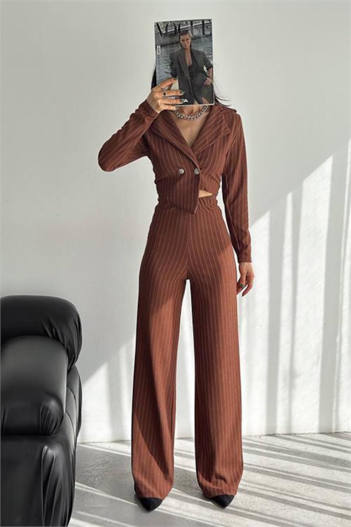 Kadın Çizgili Asimetrik Alt Üst İkili Pantolunlu Takım Kklf76 Kahverengi |  Patırtı